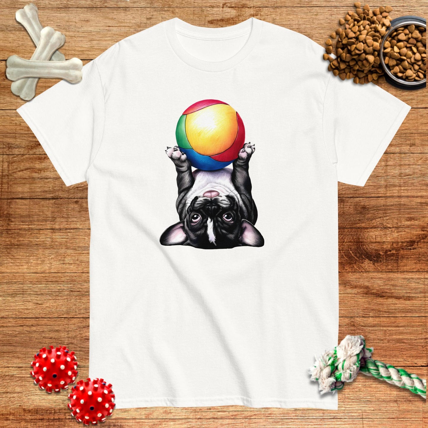 Camiseta de Frenchie jugando con la pelota